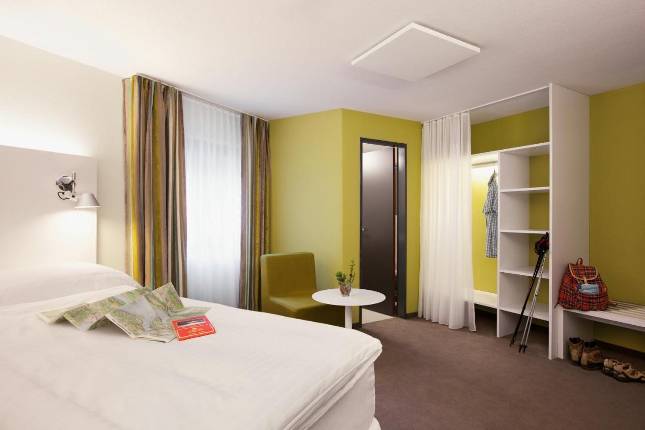 Gaestehaus By Stoos Hotels Екстер'єр фото